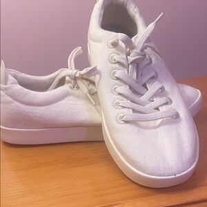 allbirds White Wool Runner-Up Sneakers